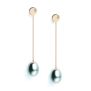 Vermeer Earrings | Grey Pearl